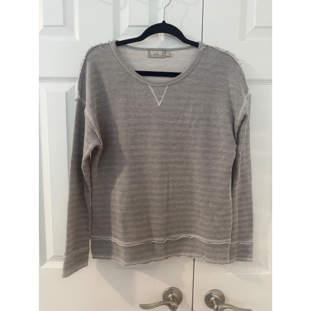 Nation LTD Jen Menchaca Grey Herringbone Raw Hem Sweatshirt Womens Small Peru - Picture 1 of 9